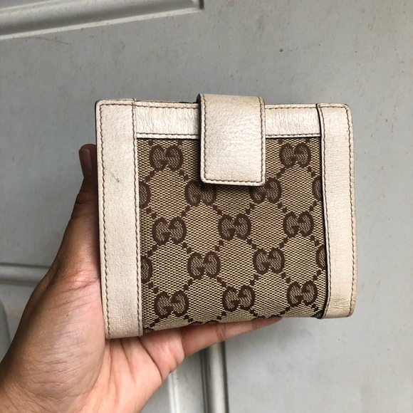 Authentic Gucci Wallet - Picture 2 of 7